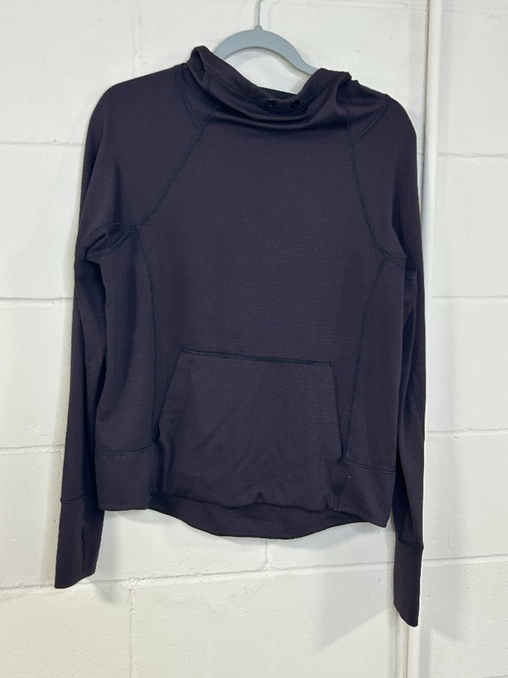Athleta Sweater Women Medium Hoodie Sweatshirt Long Sleeve Thumbholes Athleisure